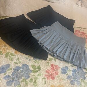 3 Gold Hinge Pleated Mini Skorts - Black and Light Blue